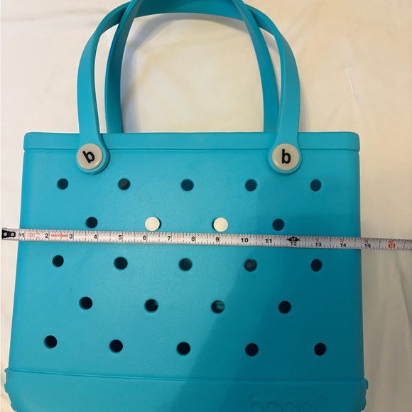 Bogg Bag Small Tote – Turquoise/Aqua Rubber Beach Bag – Lightweight Waterproof - Picture 5 of 6